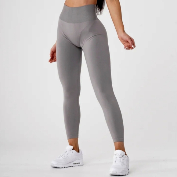 NVGTN Solid Seamless Legging Grey Women's XS - Picture 2 of 8